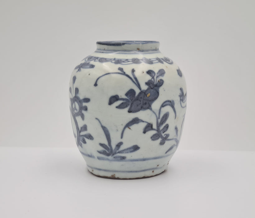 Ming Wanli lidded jar