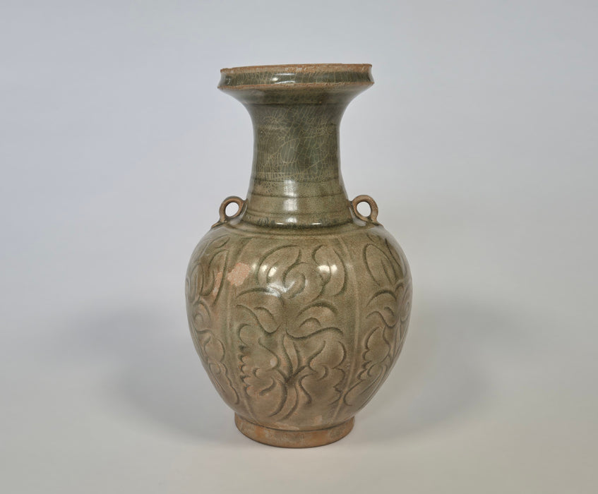 longquan carved vase northern song