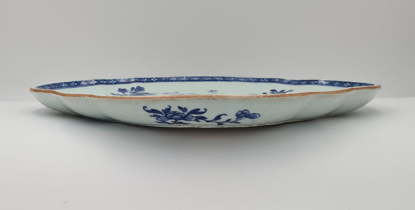 qianlong blue and white dish