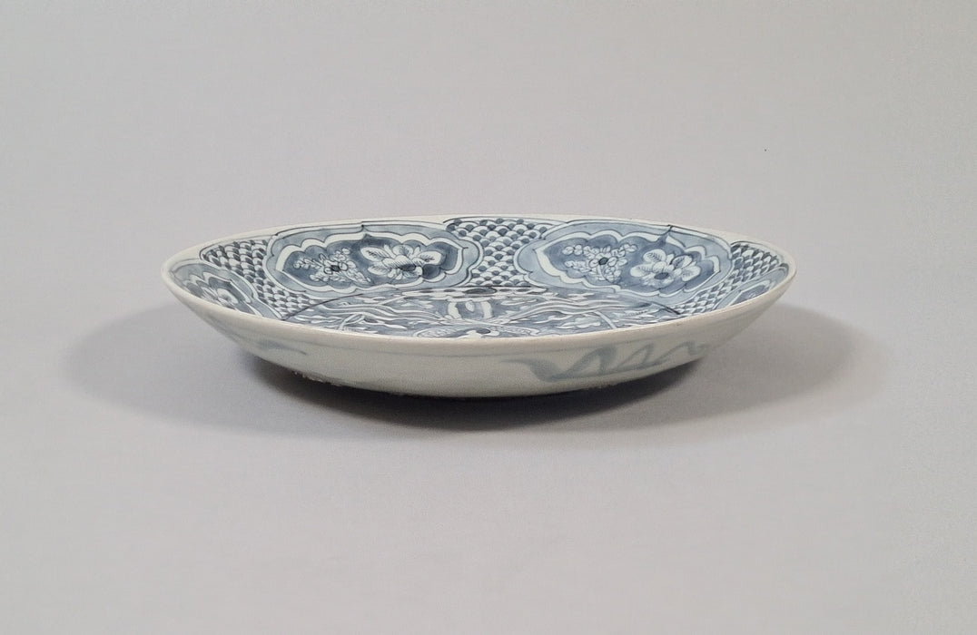 Swatow dish Ming dynasty