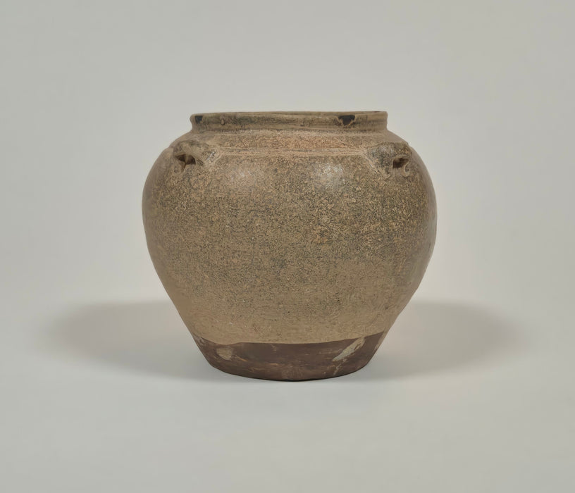 yue jar jin dynasty