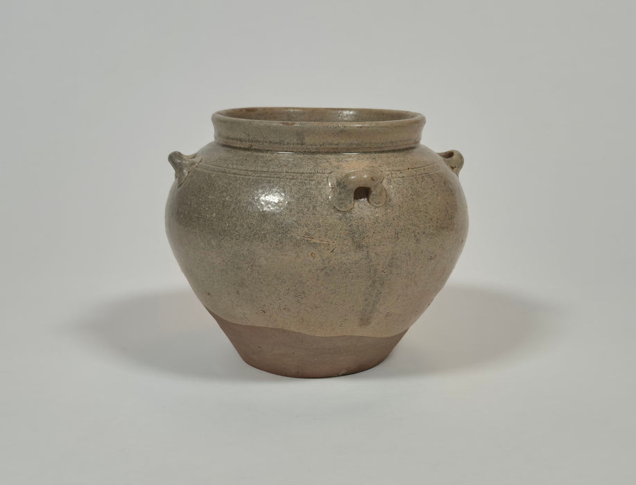 yue jar jin dynasty