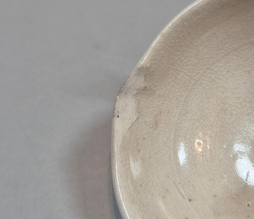 ding white oil lamp tang dynasty