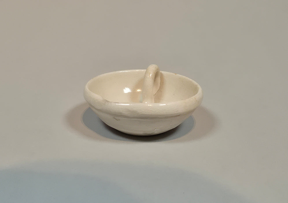 ding white oil lamp tang dynasty