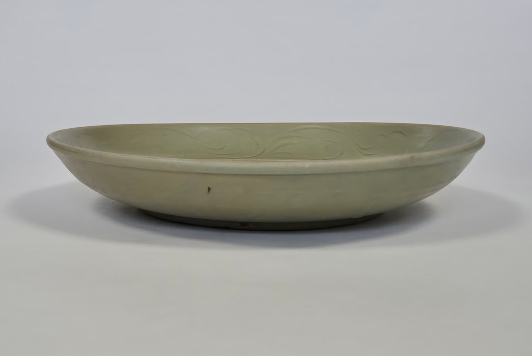 longquan carved dish yuan ming
