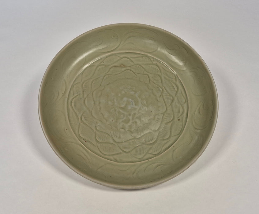 longquan carved dish yuan ming