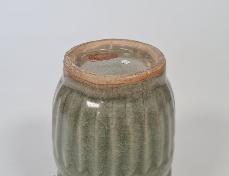 A rare Longquan celadon dragon jar and cover – Southern Song Dynasty