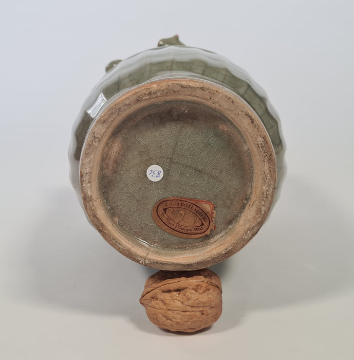 A rare Longquan celadon dragon jar and cover – Southern Song Dynasty