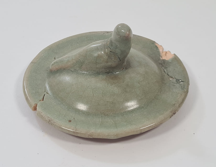 A rare Longquan celadon dragon jar and cover – Southern Song Dynasty