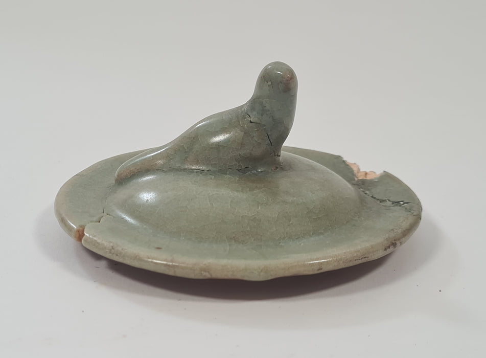 A rare Longquan celadon dragon jar and cover – Southern Song Dynasty