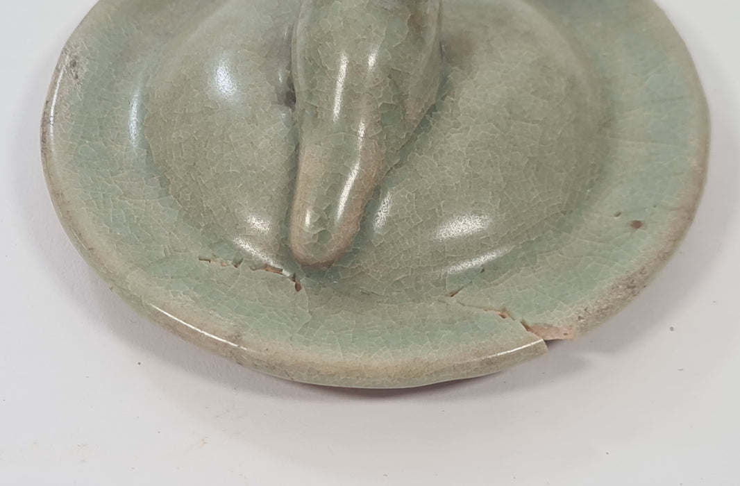 A rare Longquan celadon dragon jar and cover – Southern Song Dynasty