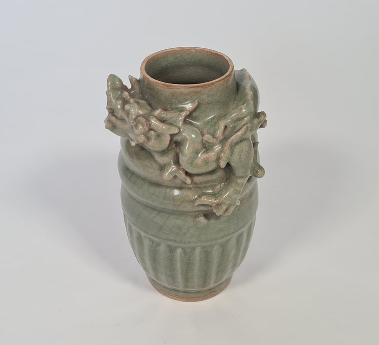 A rare Longquan celadon dragon jar and cover – Southern Song Dynasty