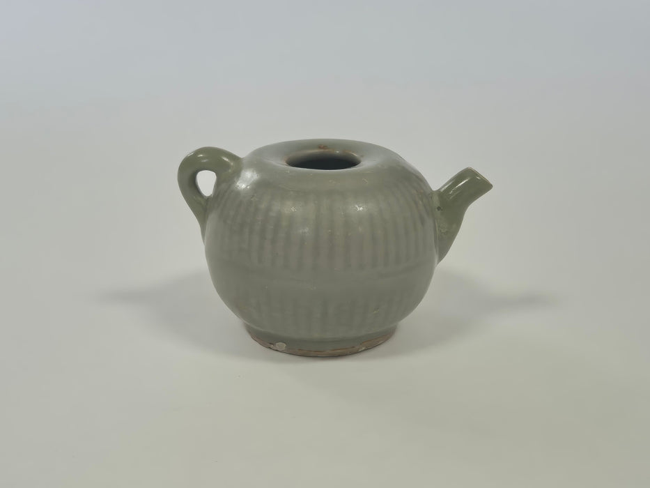 longquan ewer yuan dynasty