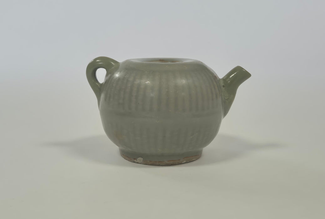 longquan ewer yuan dynasty