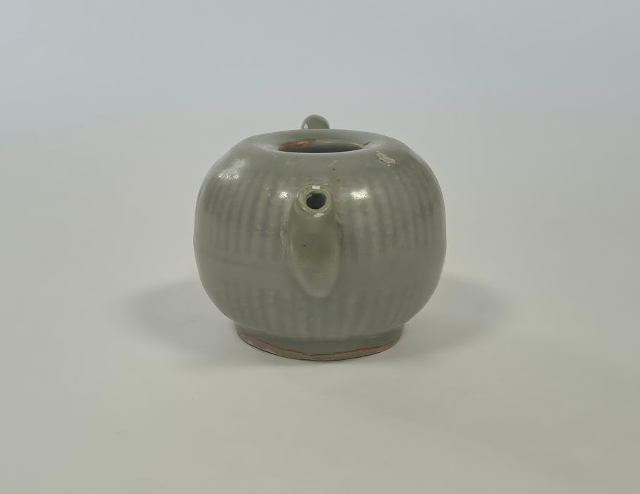 longquan ewer yuan dynasty