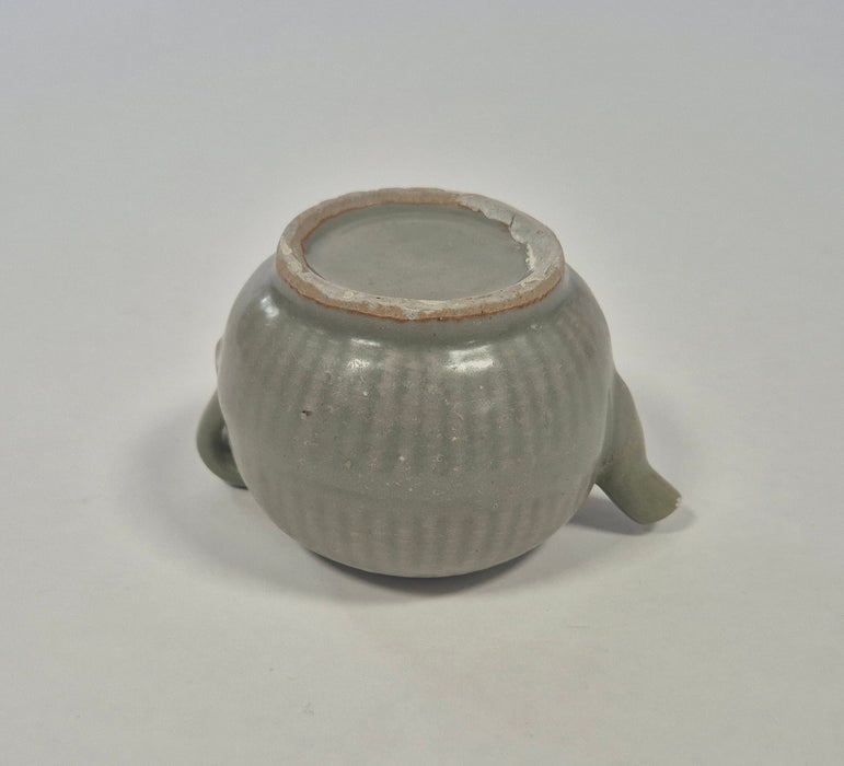 longquan ewer yuan dynasty