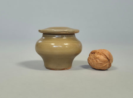 longquan jar and cover yuan dynasty