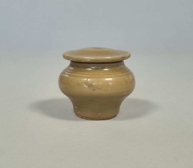 longquan jar and cover yuan dynasty