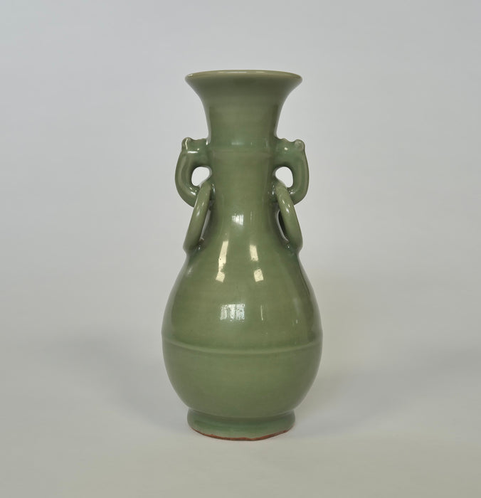 longquan celadon vase yuan dynasty