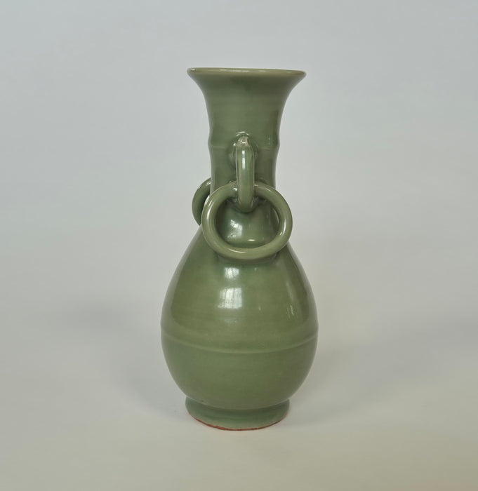 longquan celadon vase yuan dynasty