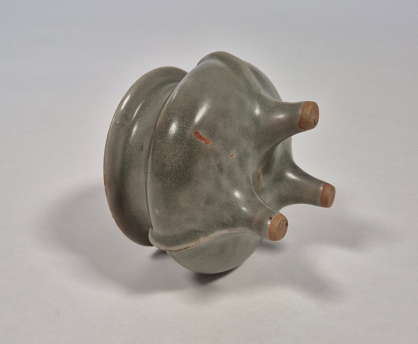 longquan tripod censer southern song yuan