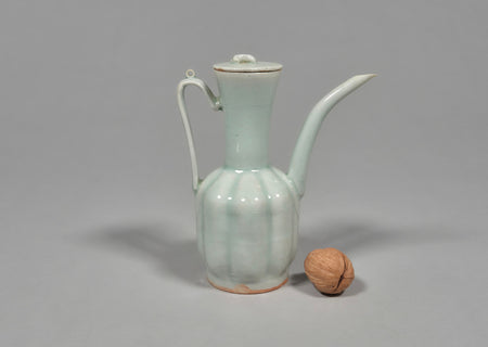 qingbai ewer song yuan dynasty