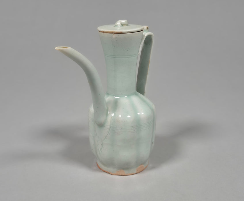 qingbai ewer song yuan dynasty