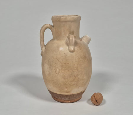 white ewer tang dynasty