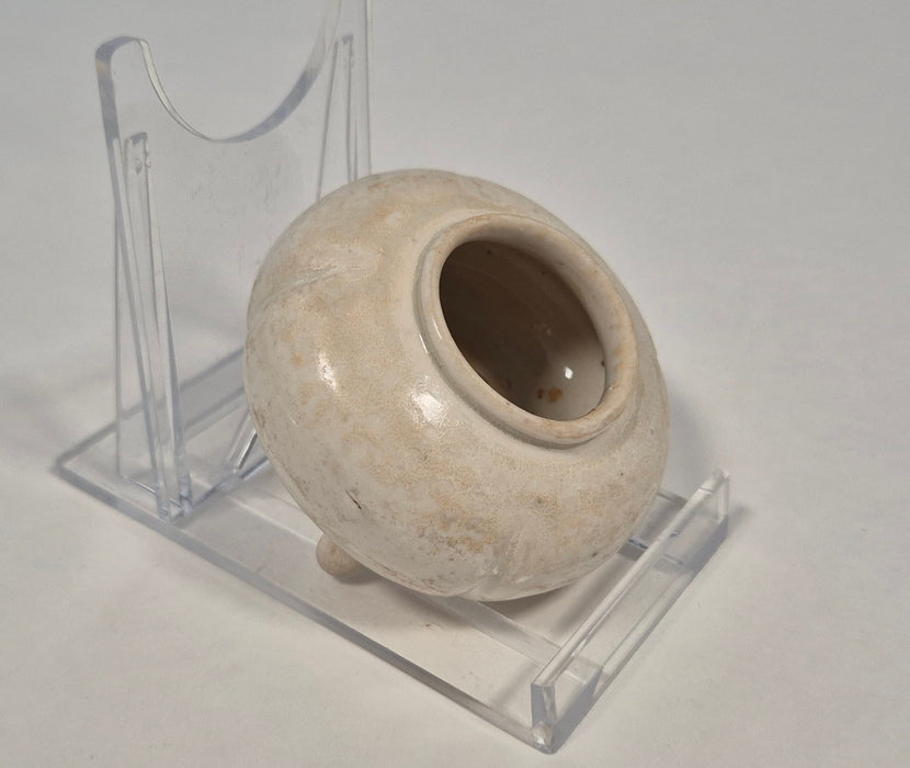 white tripod water pot tang dynasty