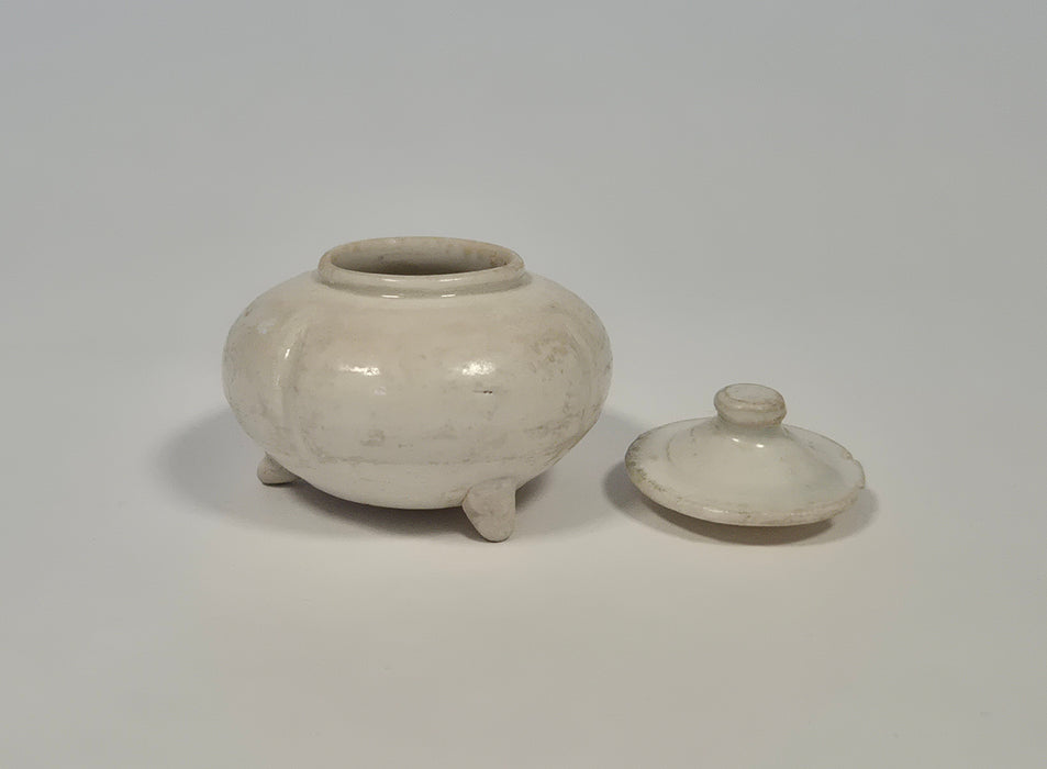 white tripod water pot tang dynasty