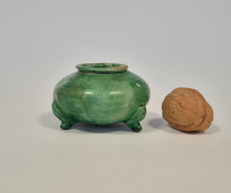 green tripod water pot xing tang dynasty