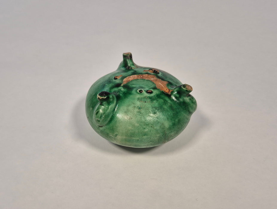 green tripod water pot xing tang dynasty