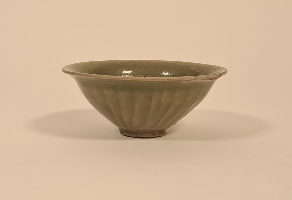 yaozhou chrysanthemum bowl