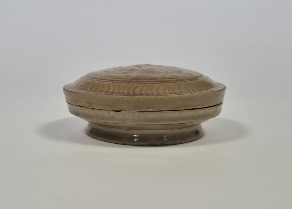 yue carved box cover northern song